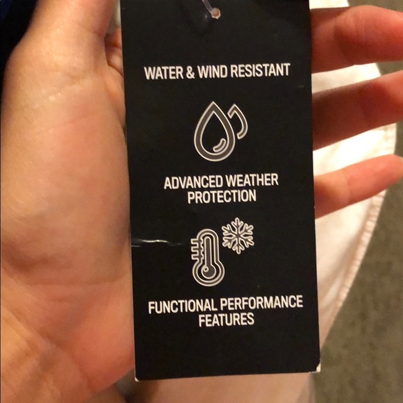 Brand new coat - Picture 3 of 4